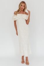 Beauty Within On-Off-Shoulder Maxi Dress Cream - Image 7