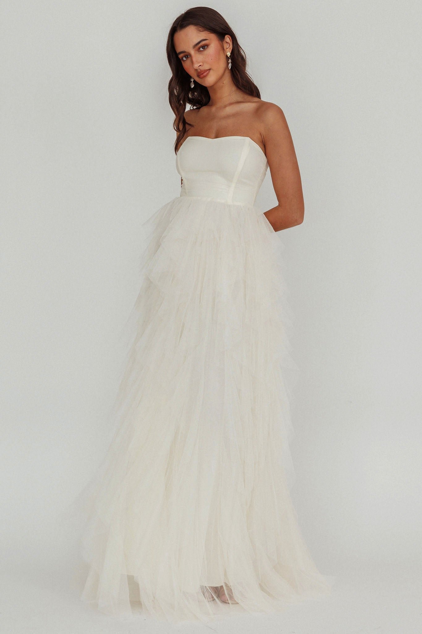 SLIDM9082SP_20IVORY-1 Rori Tulle Cascade Maxi Dress Ivory - Image 1