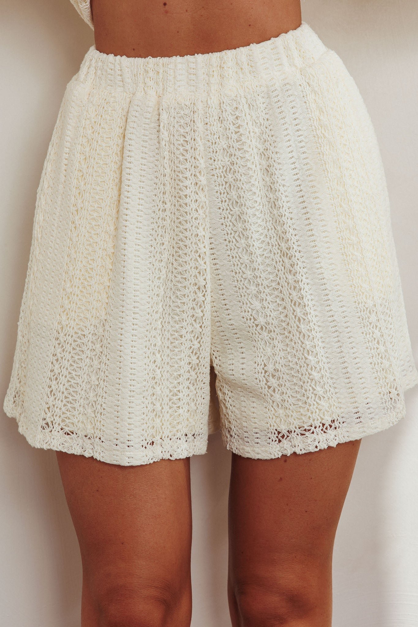SR1197D03-P_20OAT-4 Ottawa Crochet Lace Shorts Oat - Image 1