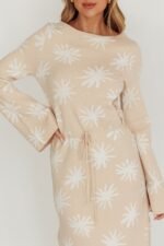 Orleans Star Print Knit Maxi Dress Sand - Image 4