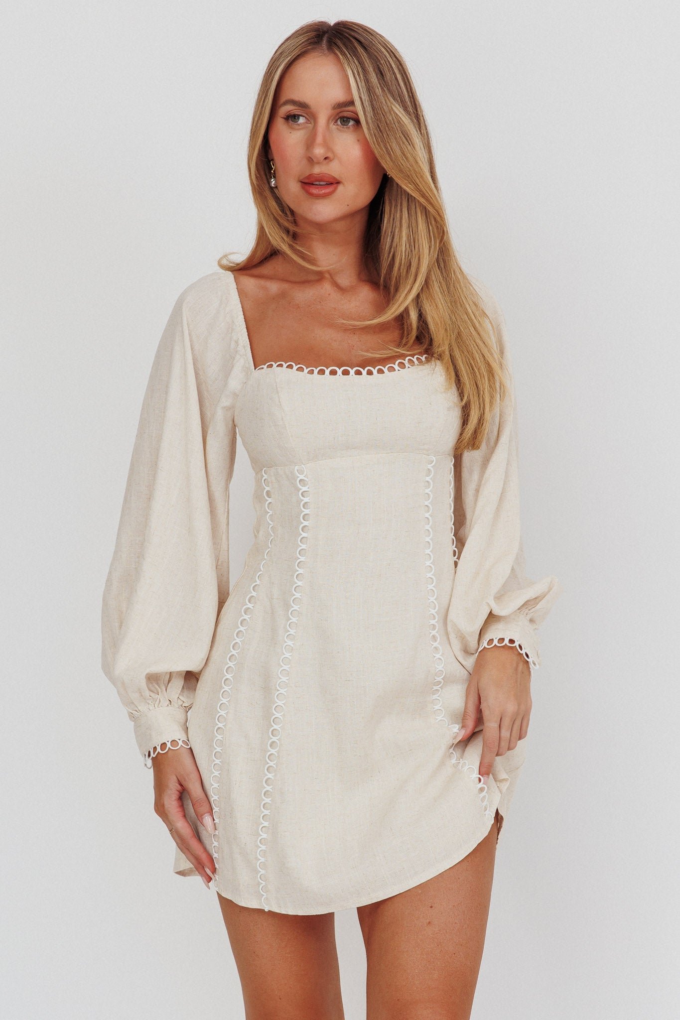 ST4068D04_20BEIGE-1 Chamberlain Balloon Sleeves Mini Dress Beige - Image 1