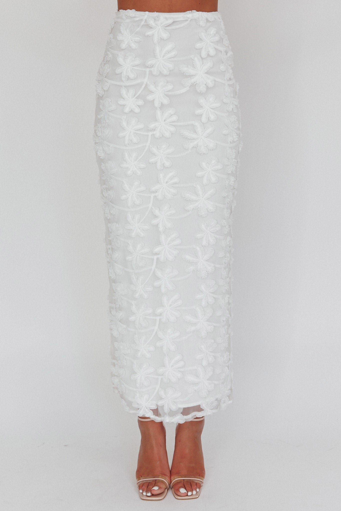 ST4068JK03-S_20WHITE-4 Casi Palm Tree Embroidered Maxi Skirt White - Image 1